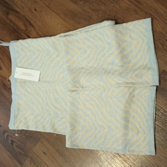 Find Me Now Yellow and Blue Zebra Print Knit Pants DDD - Picture 3 of 4
